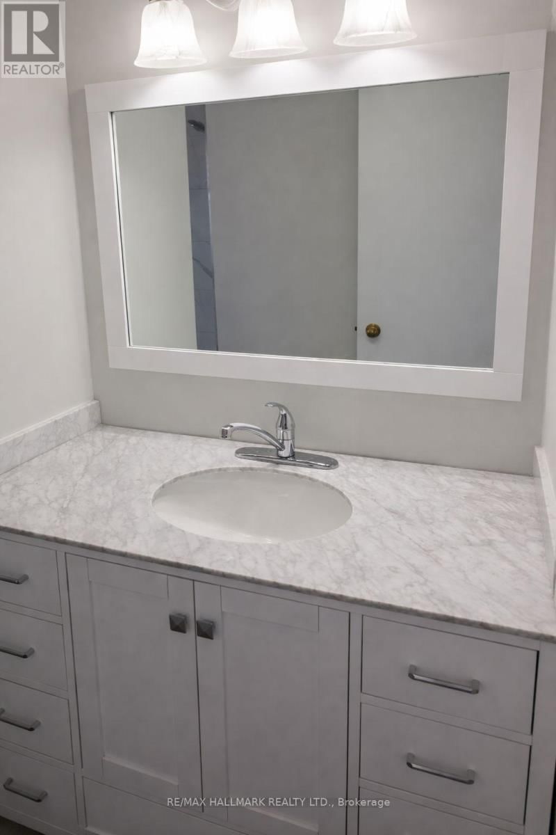 Main Floor - 41 KINZIE LANE Image 2