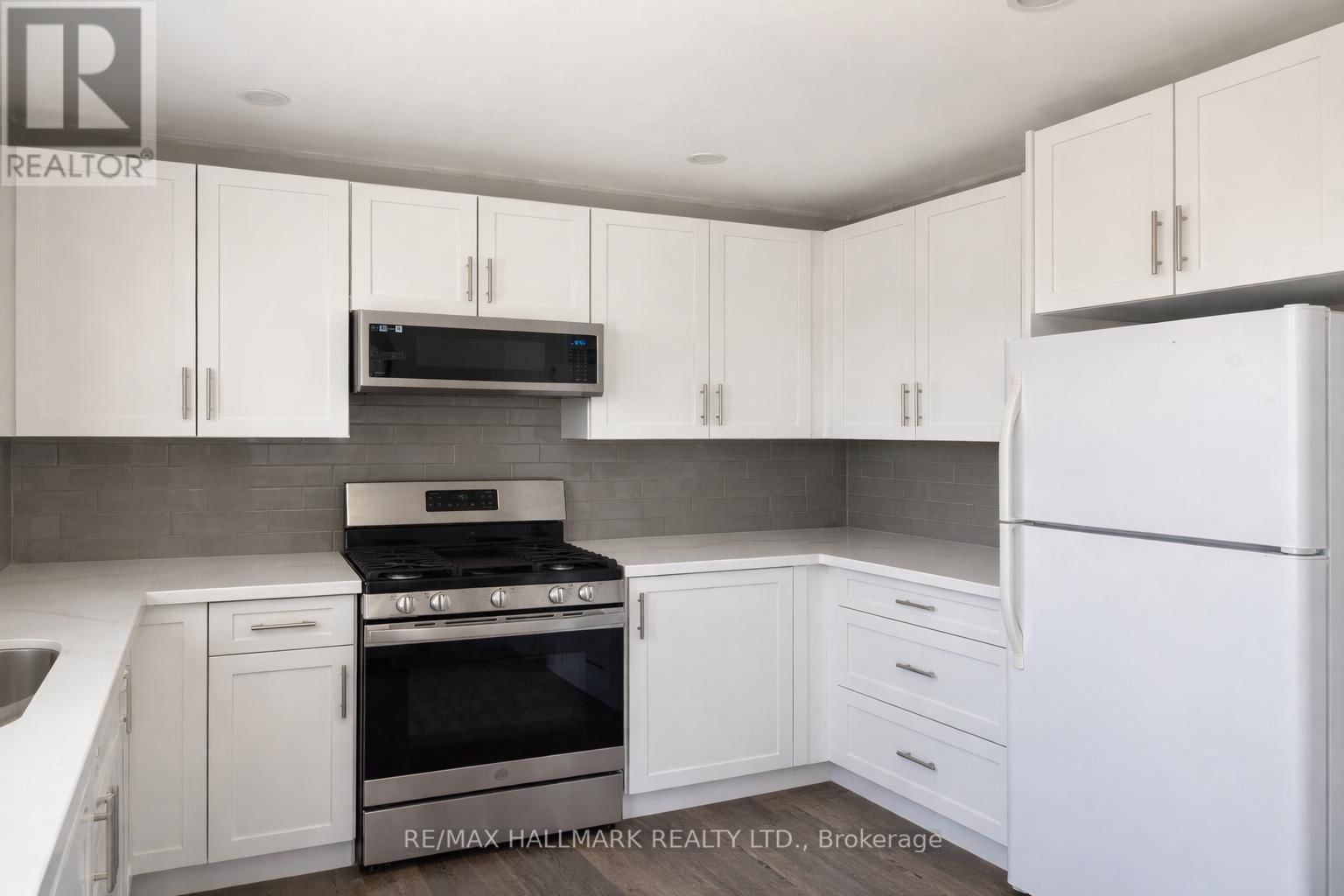 Main Floor - 41 KINZIE LANE Image 4