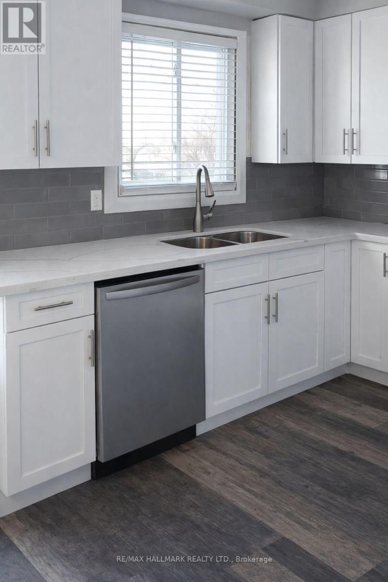 Main Floor - 41 KINZIE LANE Image 5