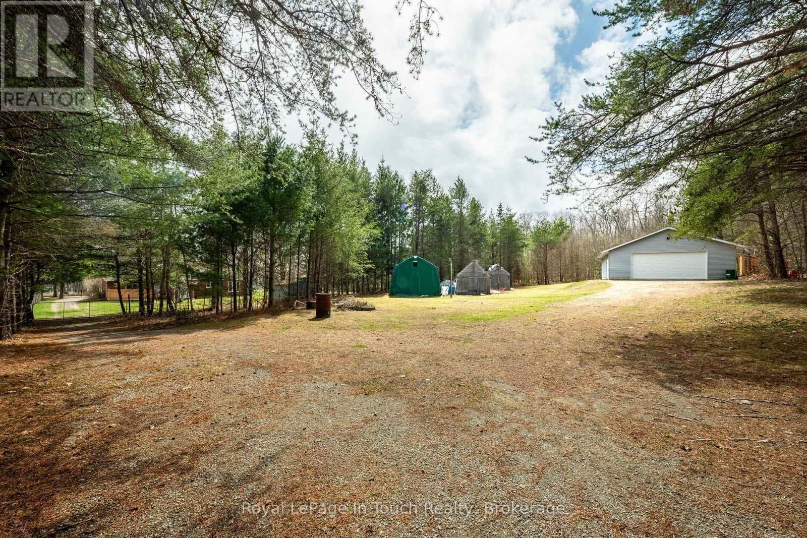 756 CHAMPLAIN ROAD Image 10