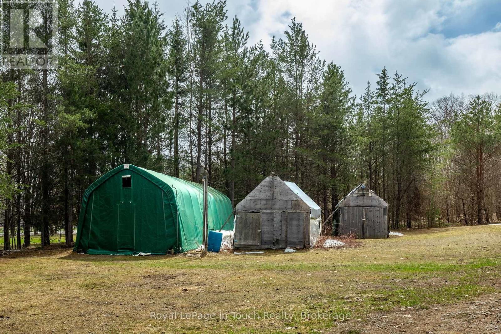 756 CHAMPLAIN ROAD Image 11