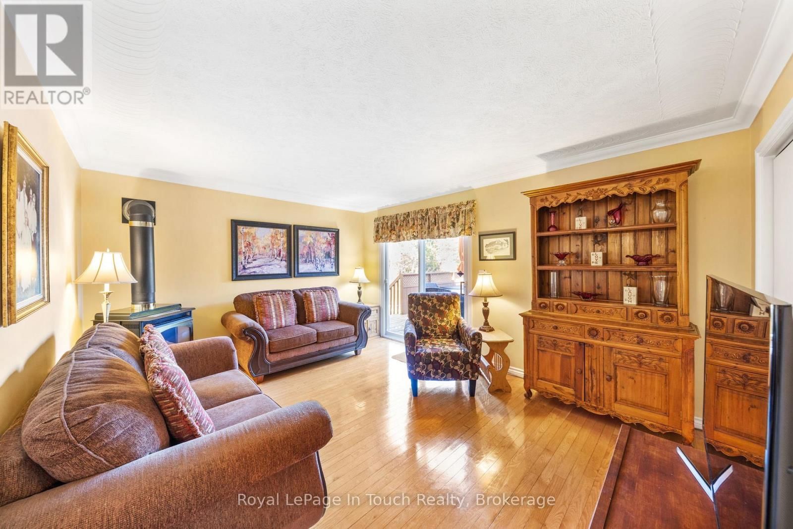 756 CHAMPLAIN ROAD Image 27