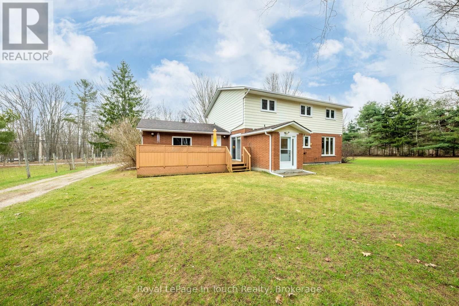 756 CHAMPLAIN ROAD Image 3