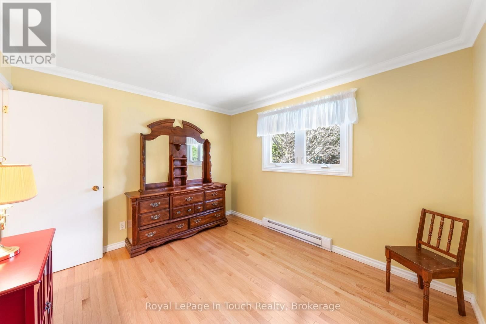 756 CHAMPLAIN ROAD Image 38