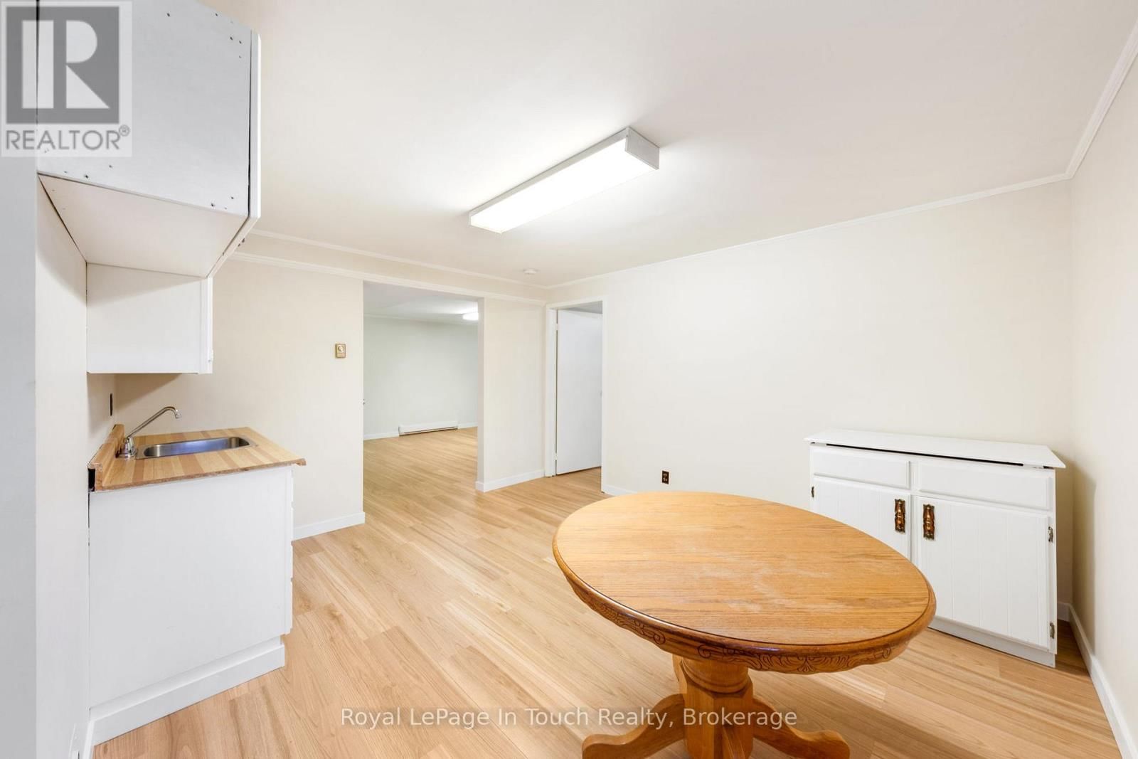 756 CHAMPLAIN ROAD Image 41