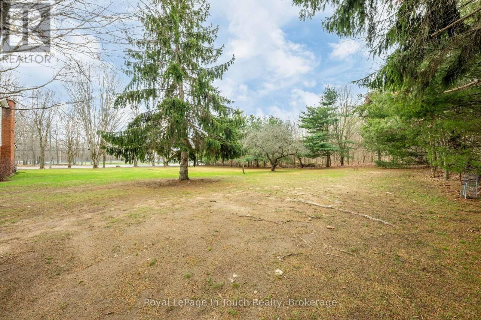 756 CHAMPLAIN ROAD Image 6