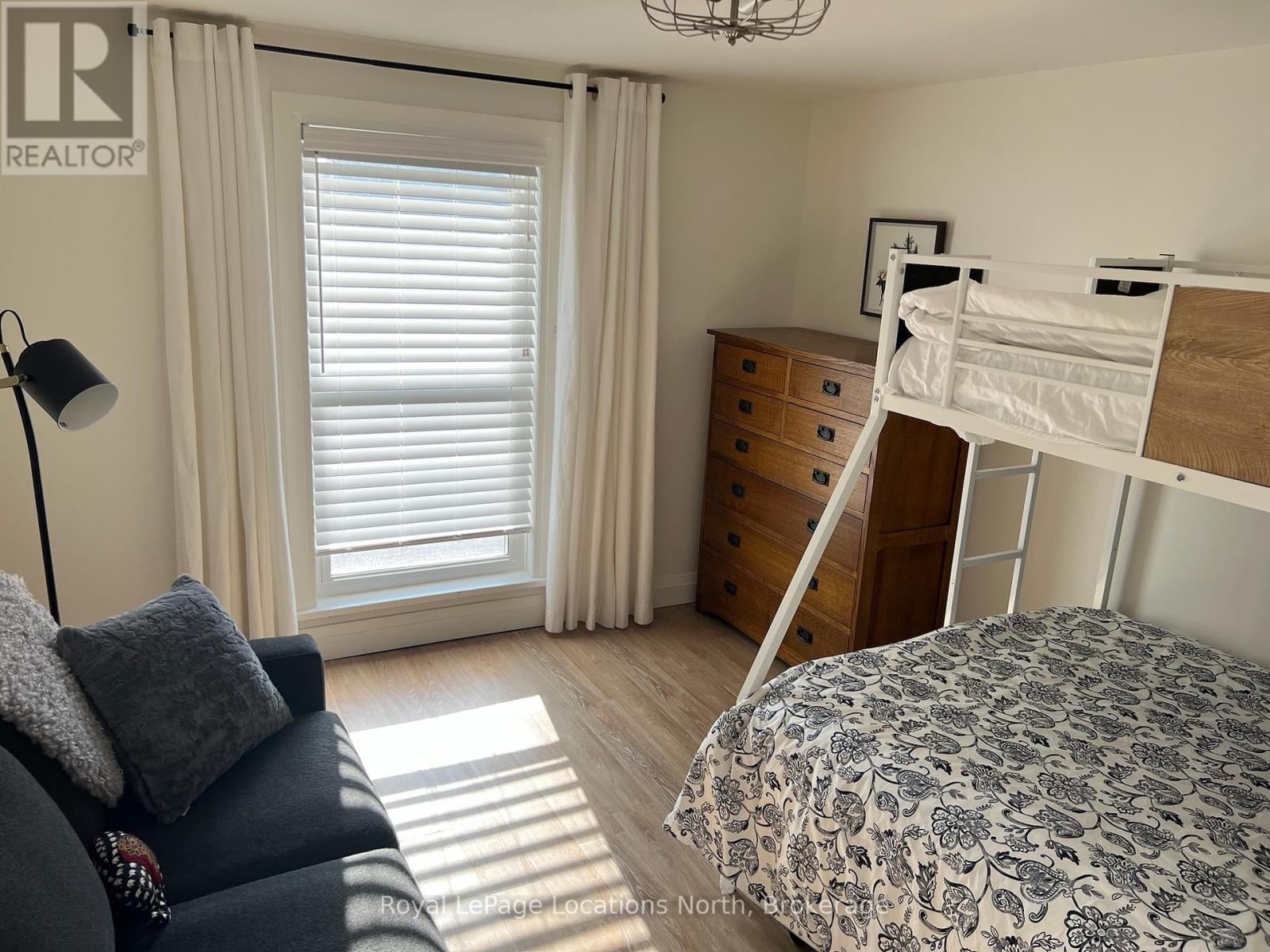 363 & 361 CEDAR STREET Image 35