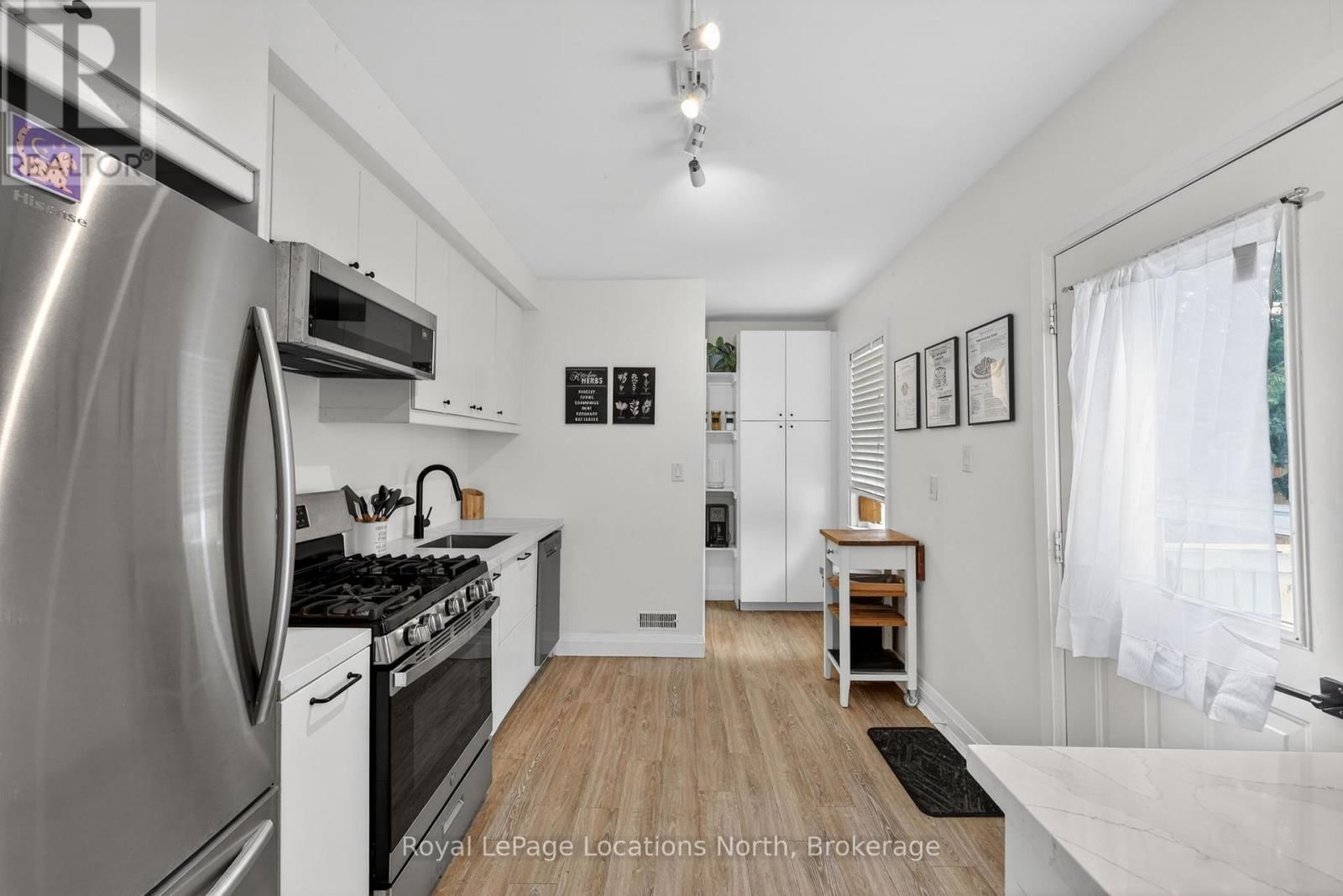 363-361 CEDAR STREET Image 9