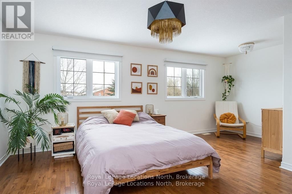 53 BARR STREET Image 23