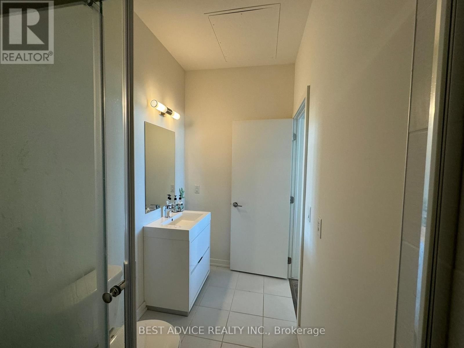 102 - 21 MATCHEDASH STREET SOUTH Image 17