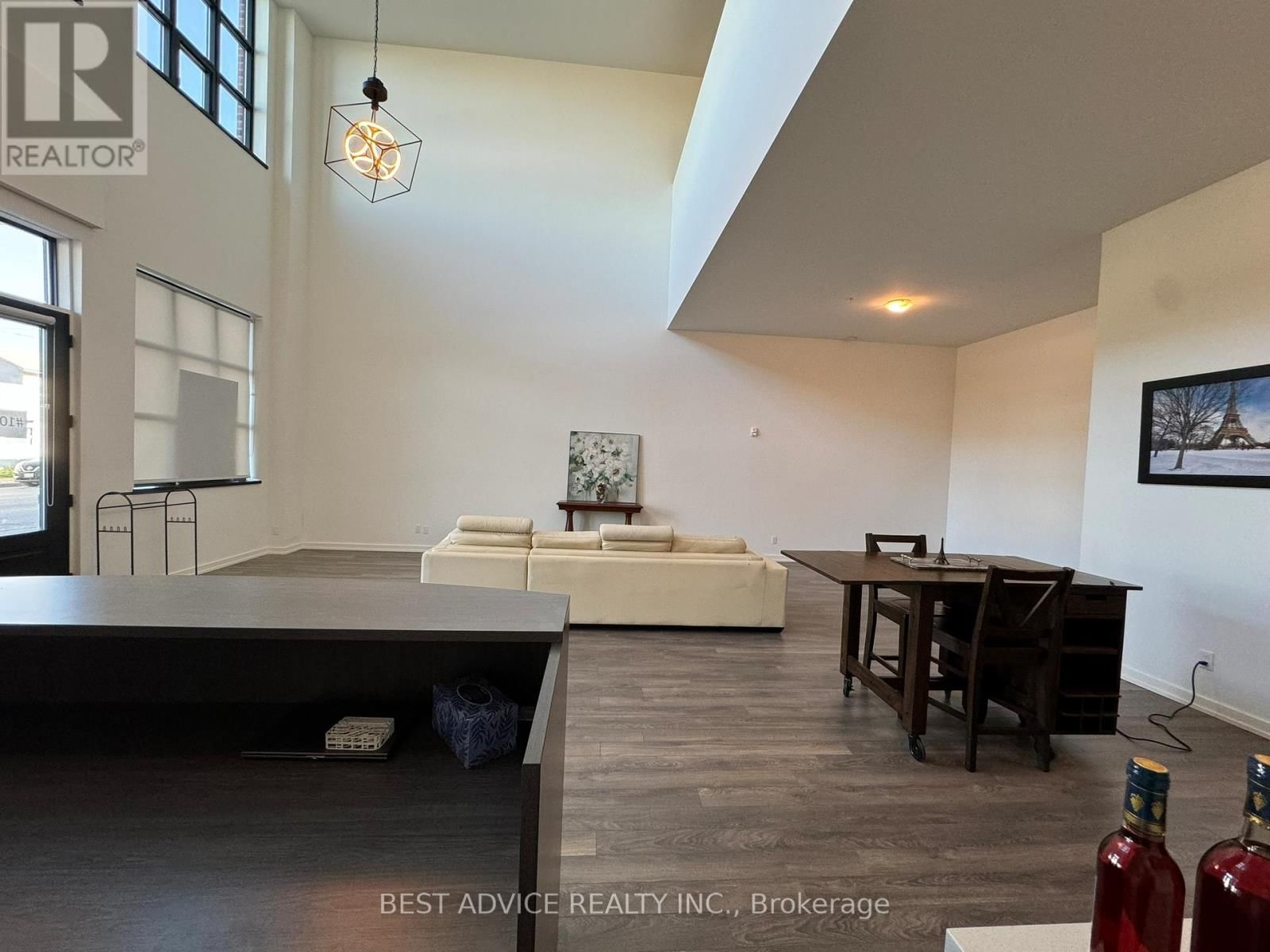 102 - 21 MATCHEDASH STREET SOUTH Image 6