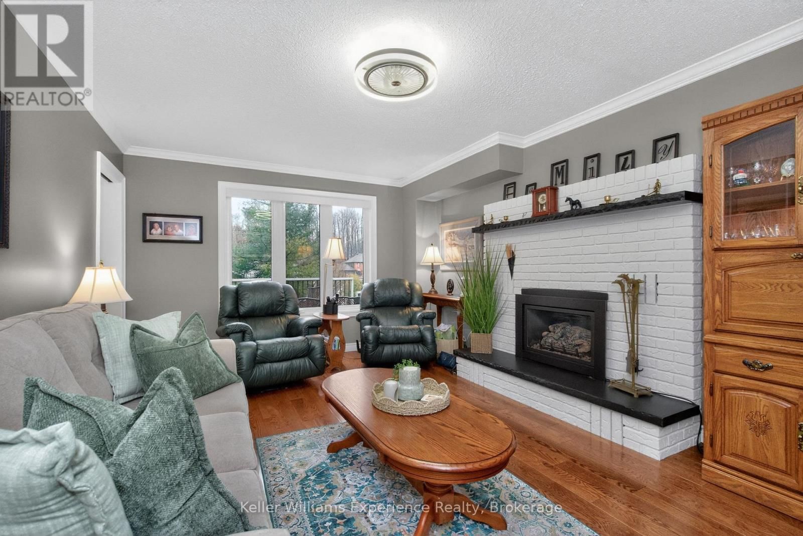 27 ROSEWOOD AVENUE Image 16