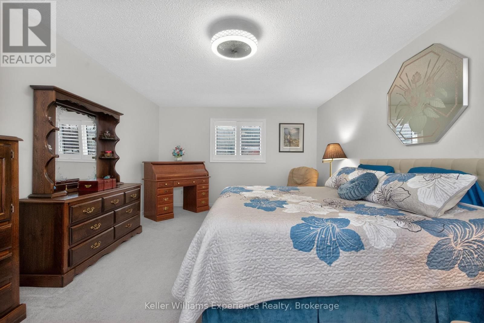 27 ROSEWOOD AVENUE Image 23