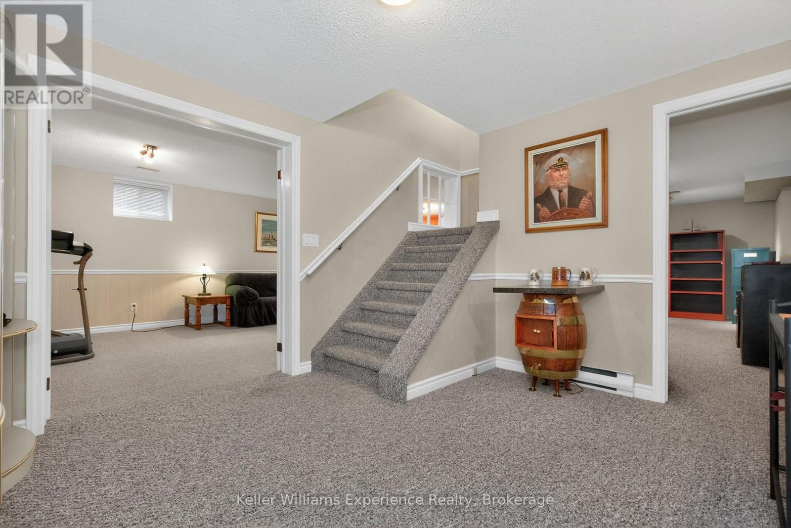 27 ROSEWOOD AVENUE Image 33