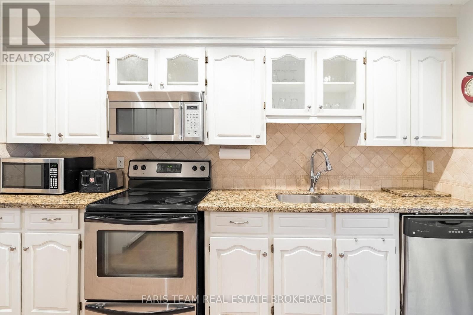 51 BECK BOULEVARD Image 6