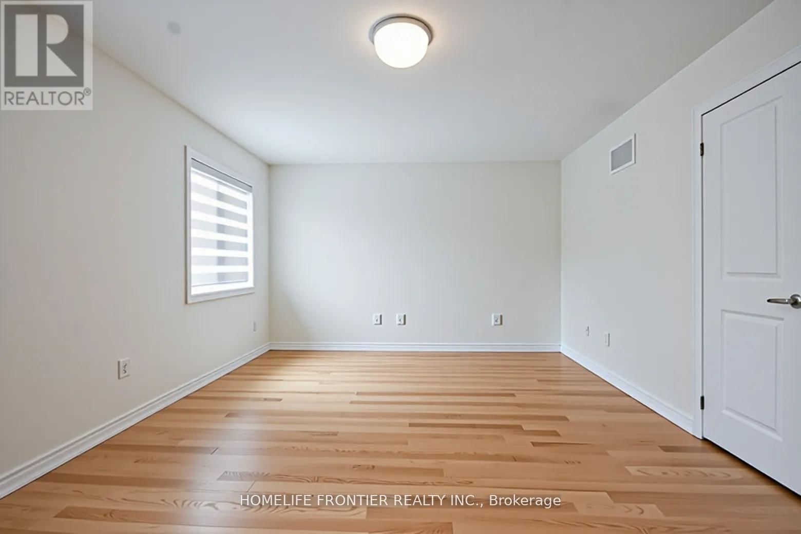 27 BANNISTER ROAD SOUTHEAST Image 11