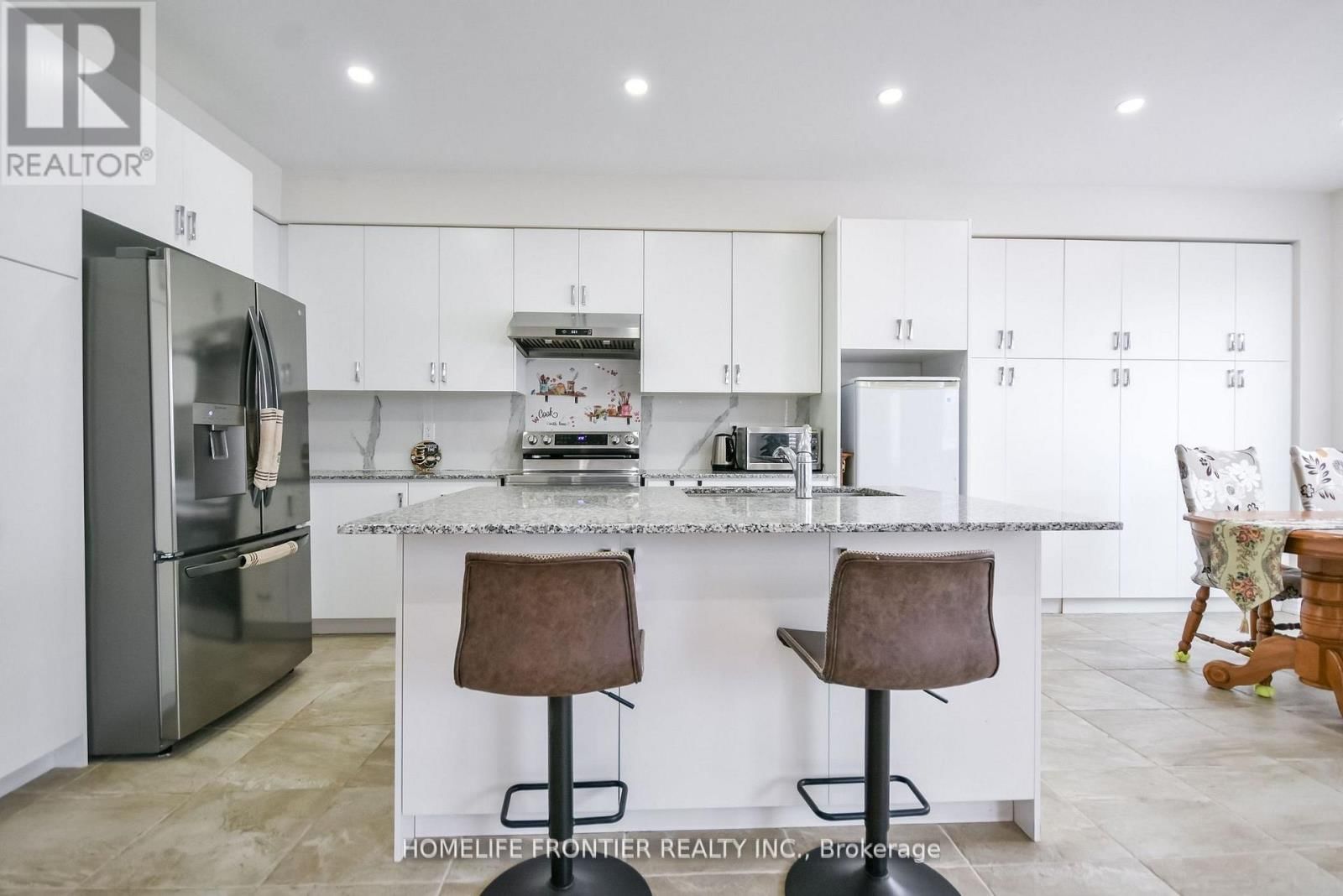 27 BANNISTER ROAD SOUTHEAST Image 19