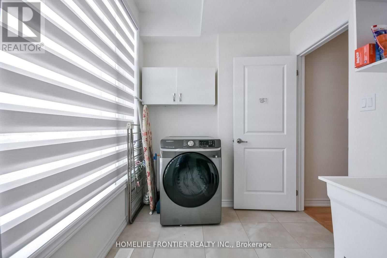 27 BANNISTER ROAD SOUTHEAST Image 23