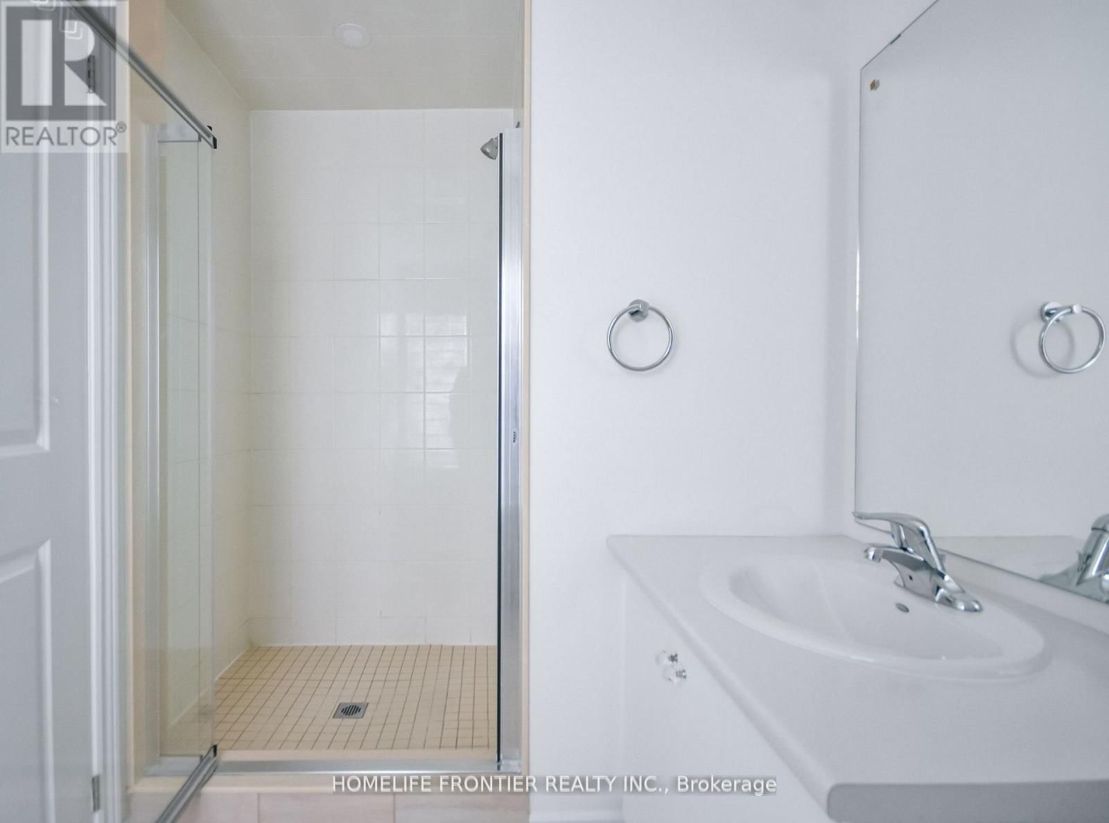 27 BANNISTER ROAD SOUTHEAST Image 25