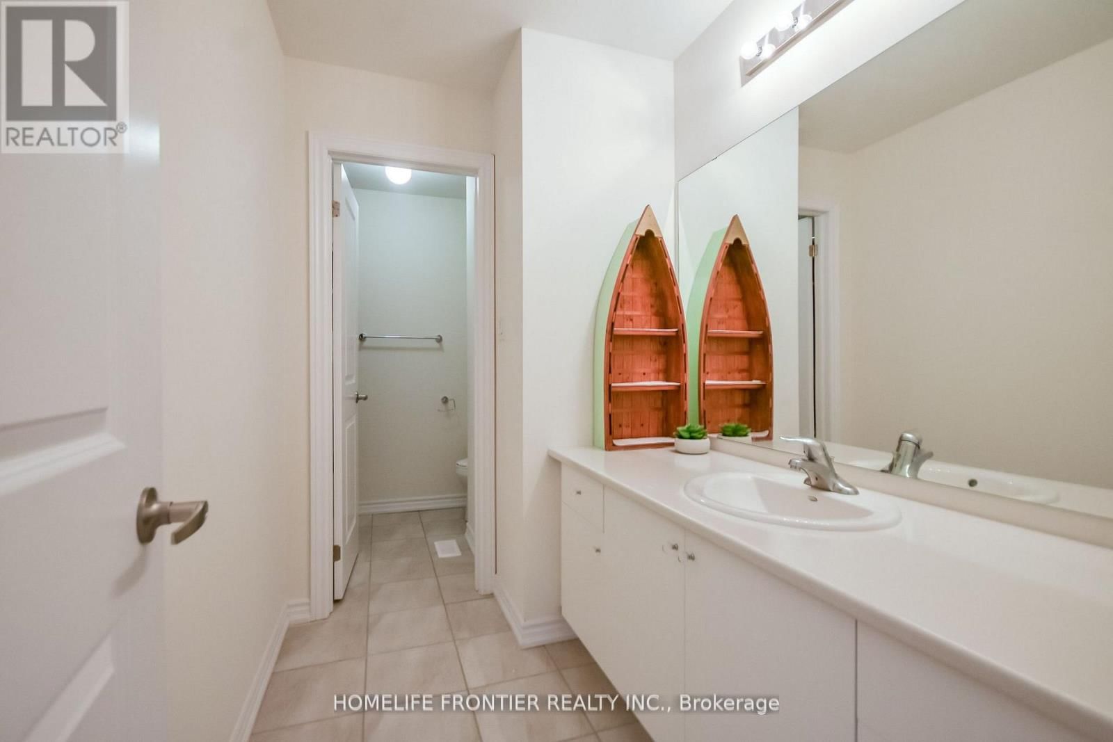 27 BANNISTER ROAD SOUTHEAST Image 27