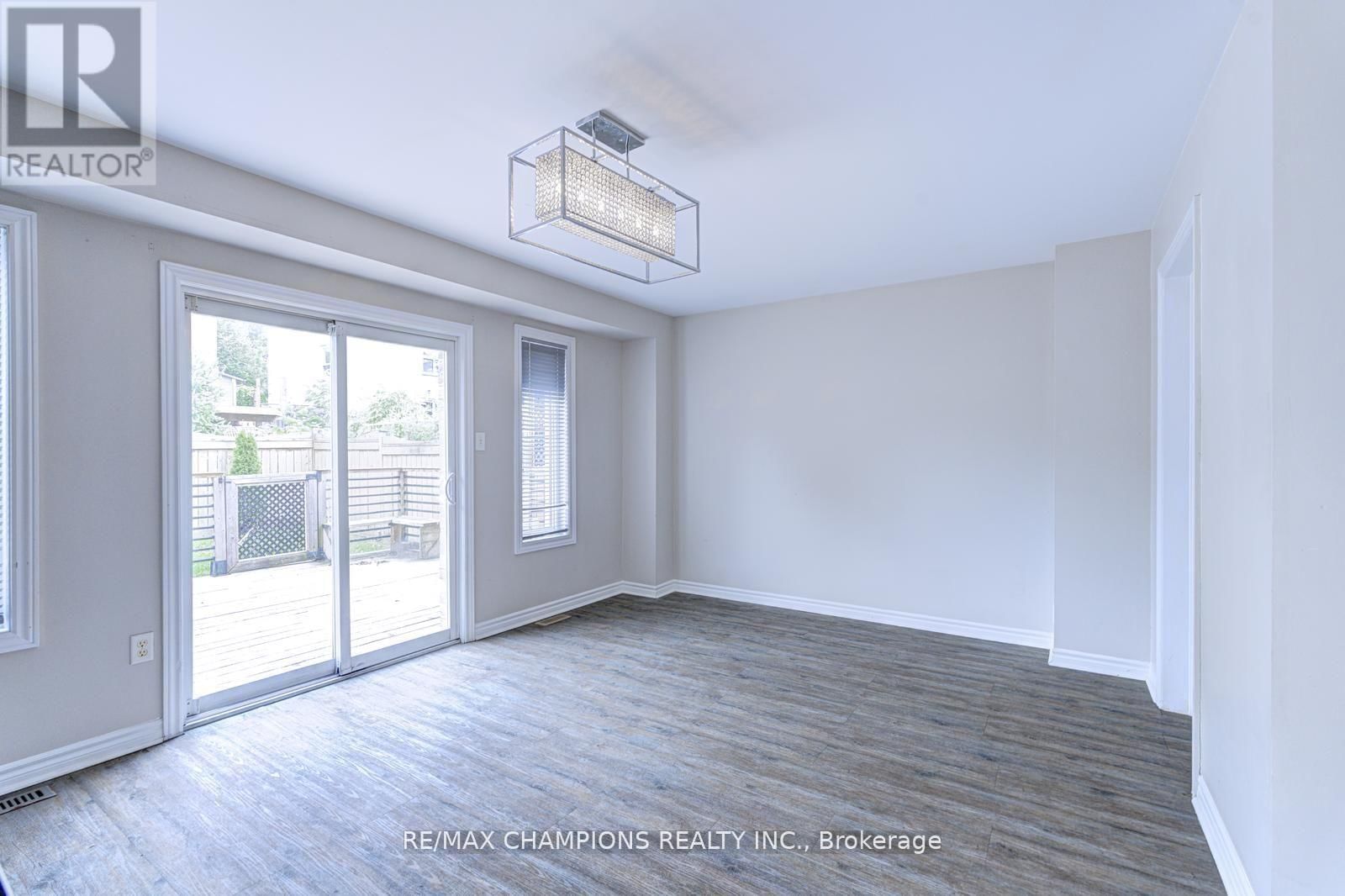 20 BELL STREET Image 12