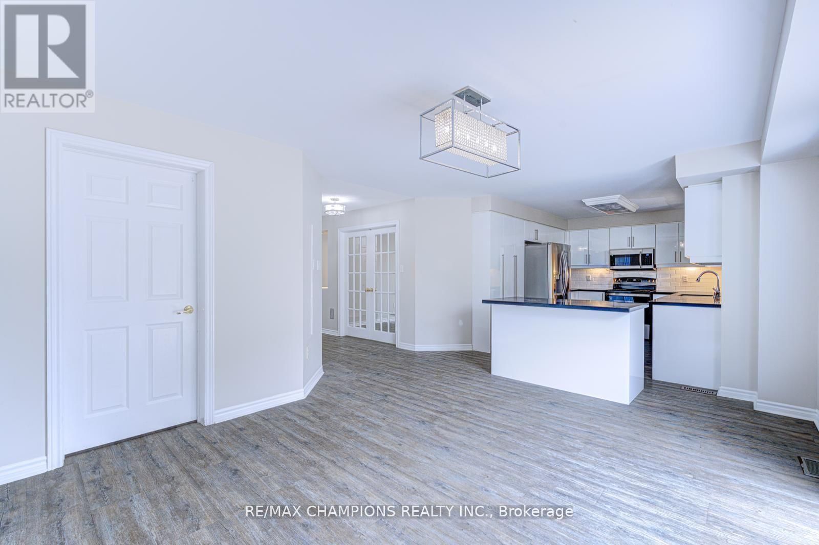 20 BELL STREET Image 14