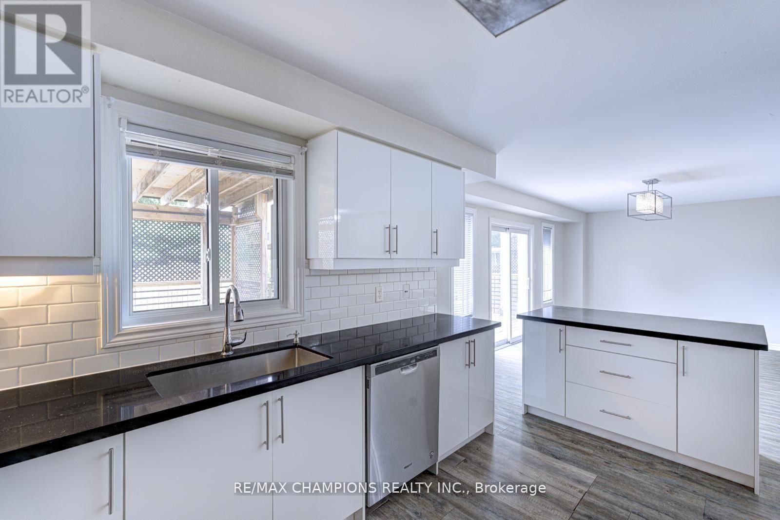 20 BELL STREET Image 20