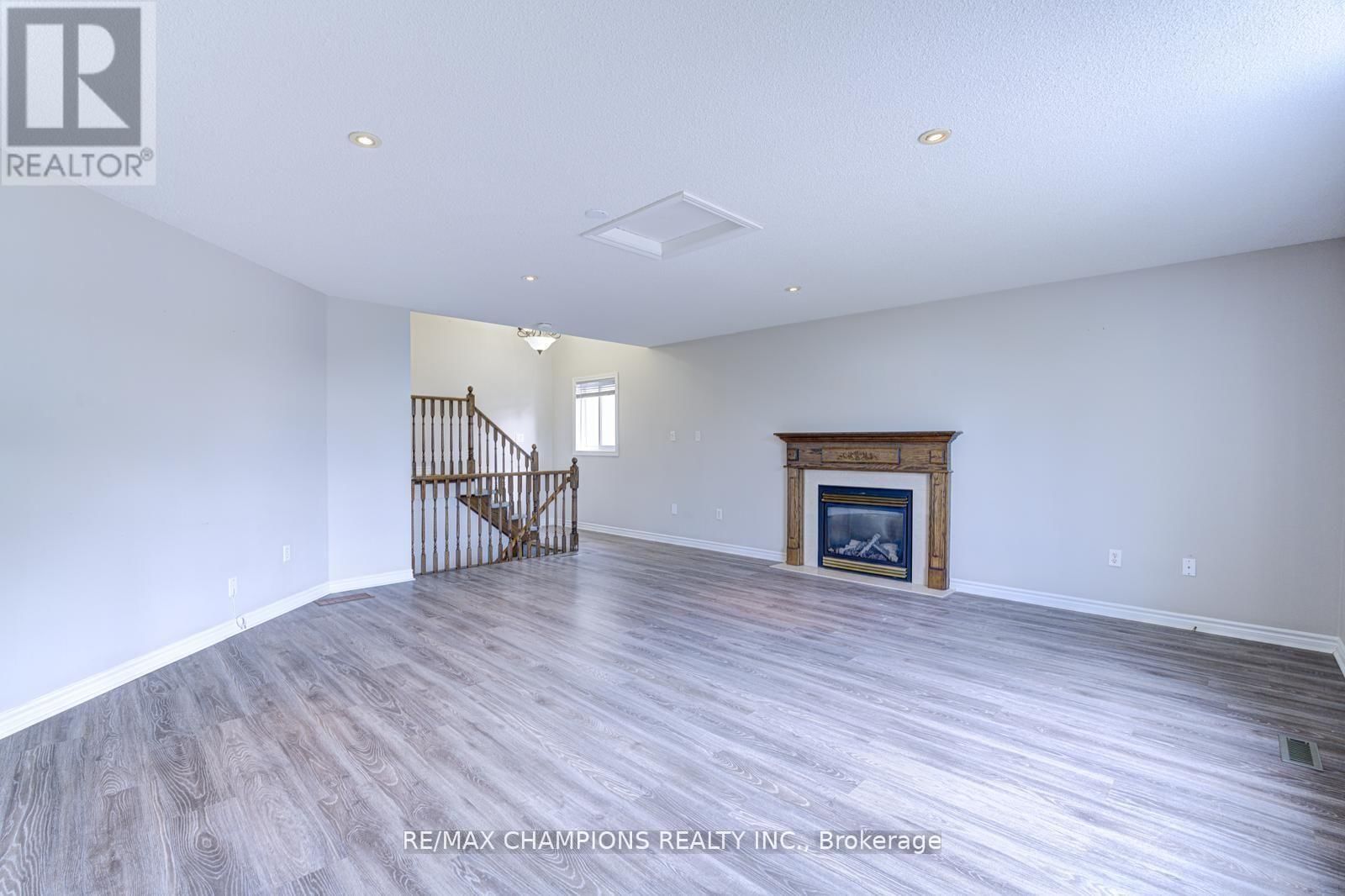 20 BELL STREET Image 23