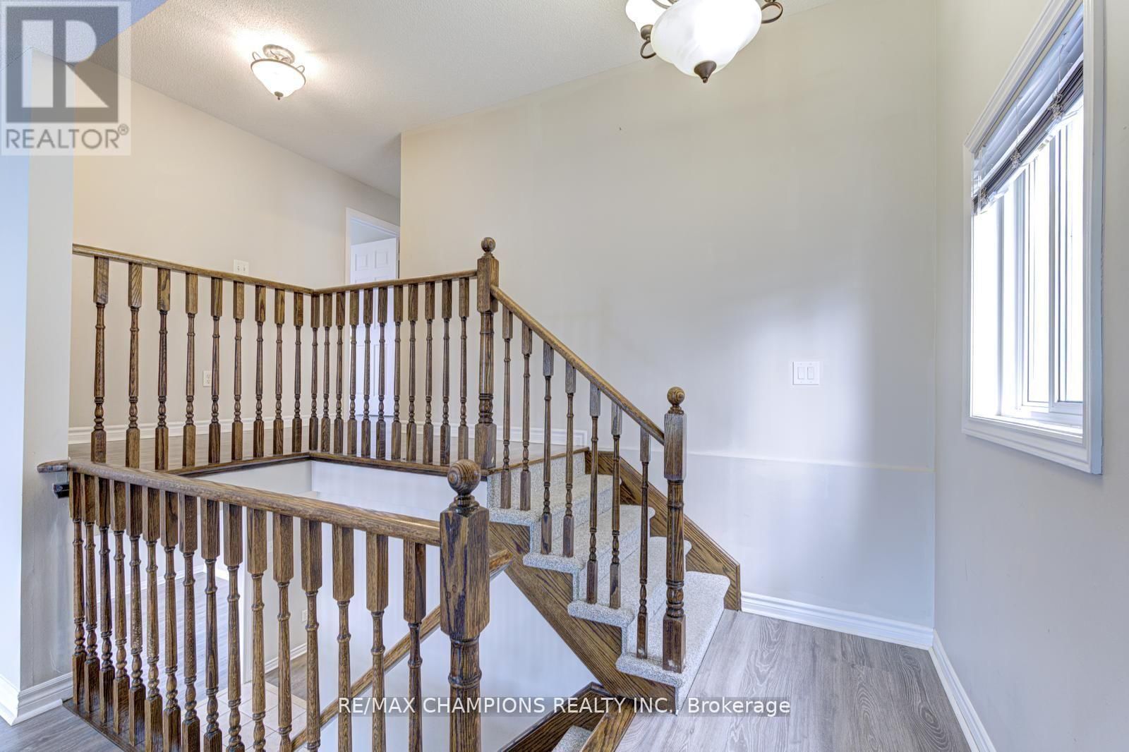 20 BELL STREET Image 24