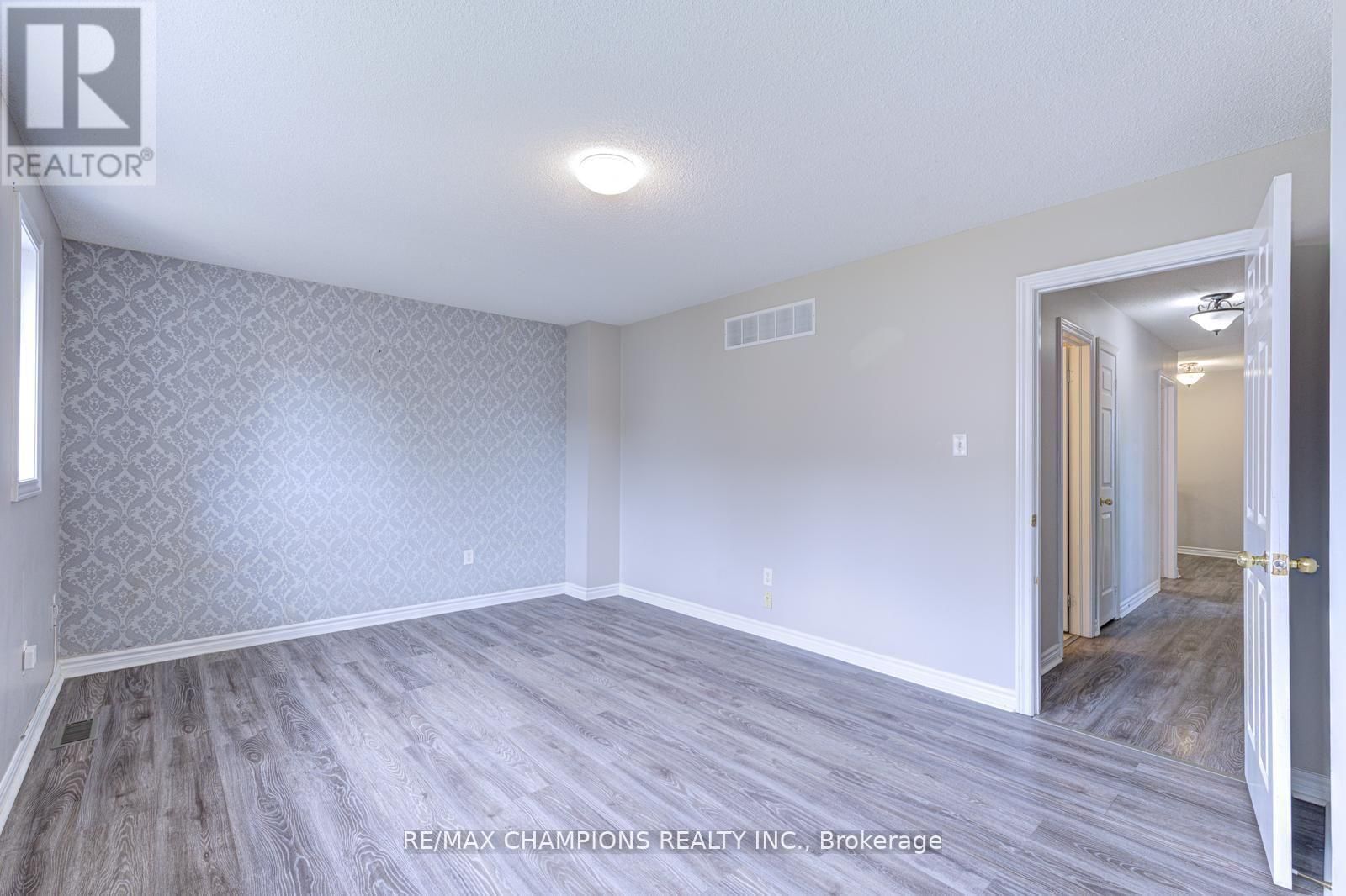 20 BELL STREET Image 27