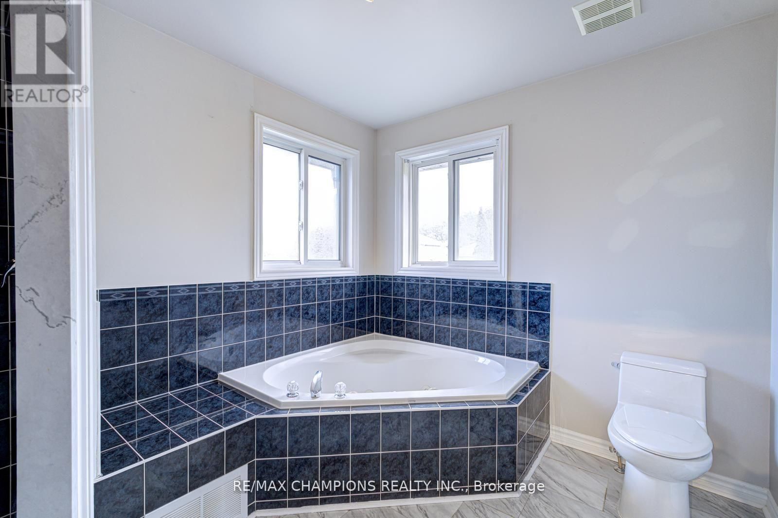 20 BELL STREET Image 29