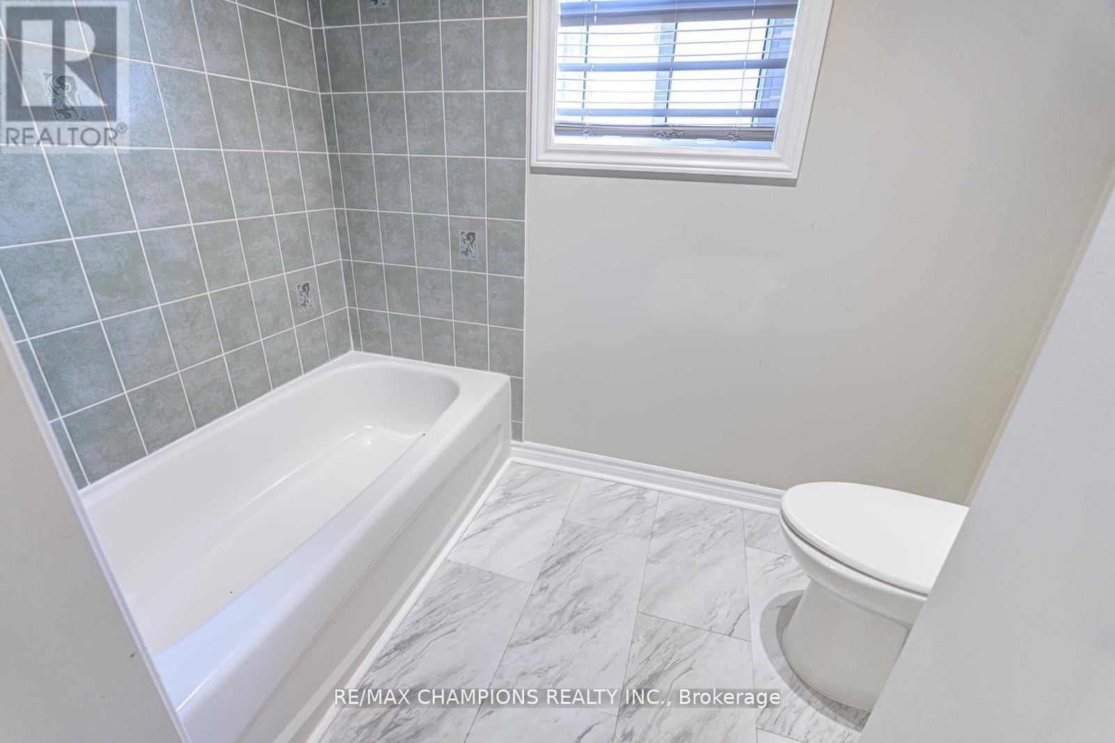 20 BELL STREET Image 32