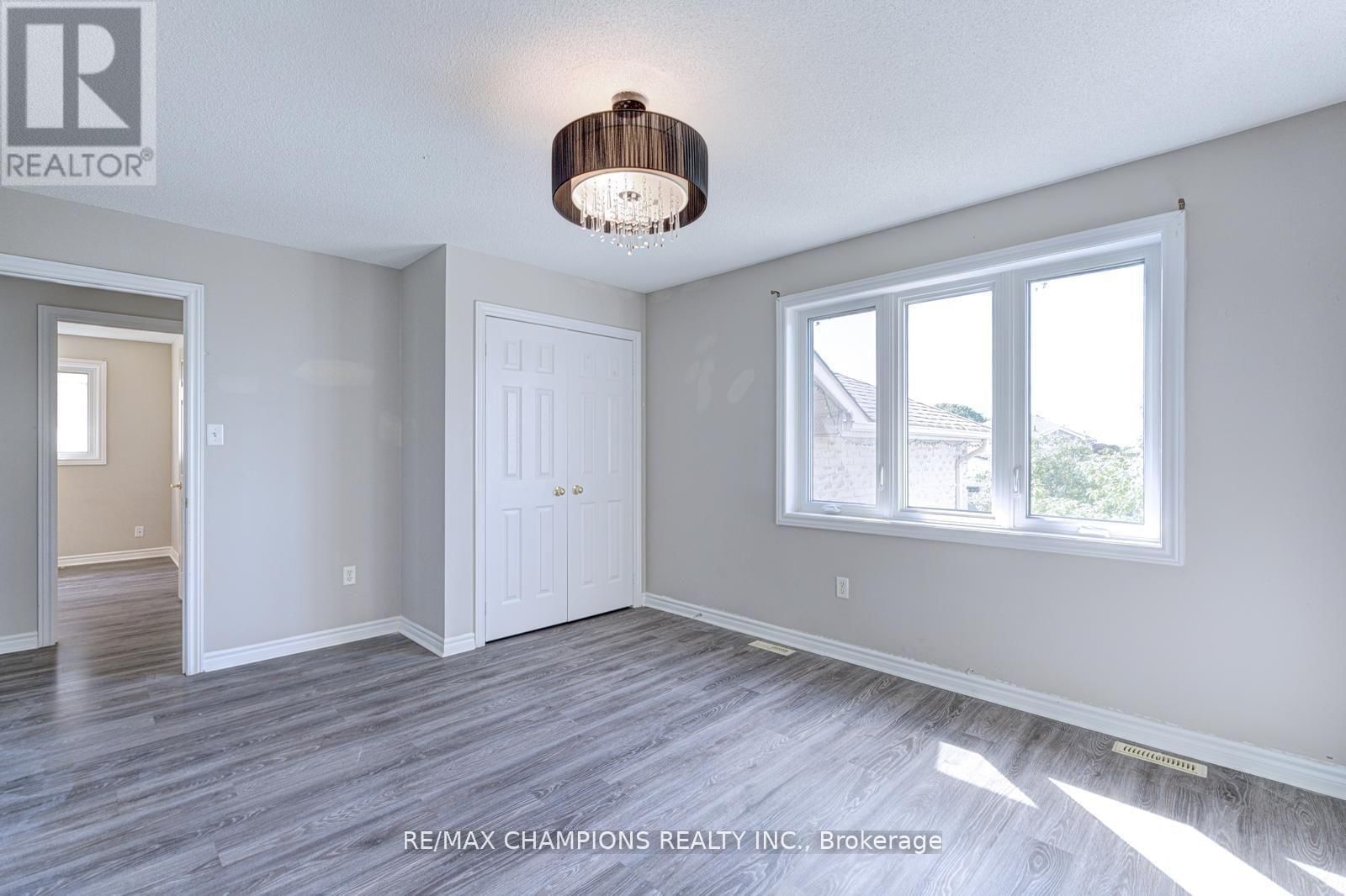 20 BELL STREET Image 36