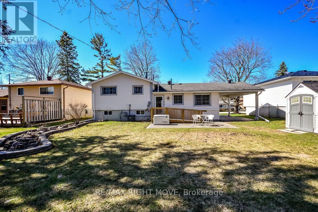 323 COLLINS DRIVE Image 35