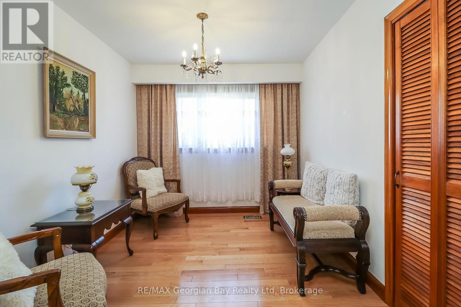 287 JOHN STREET Image 10