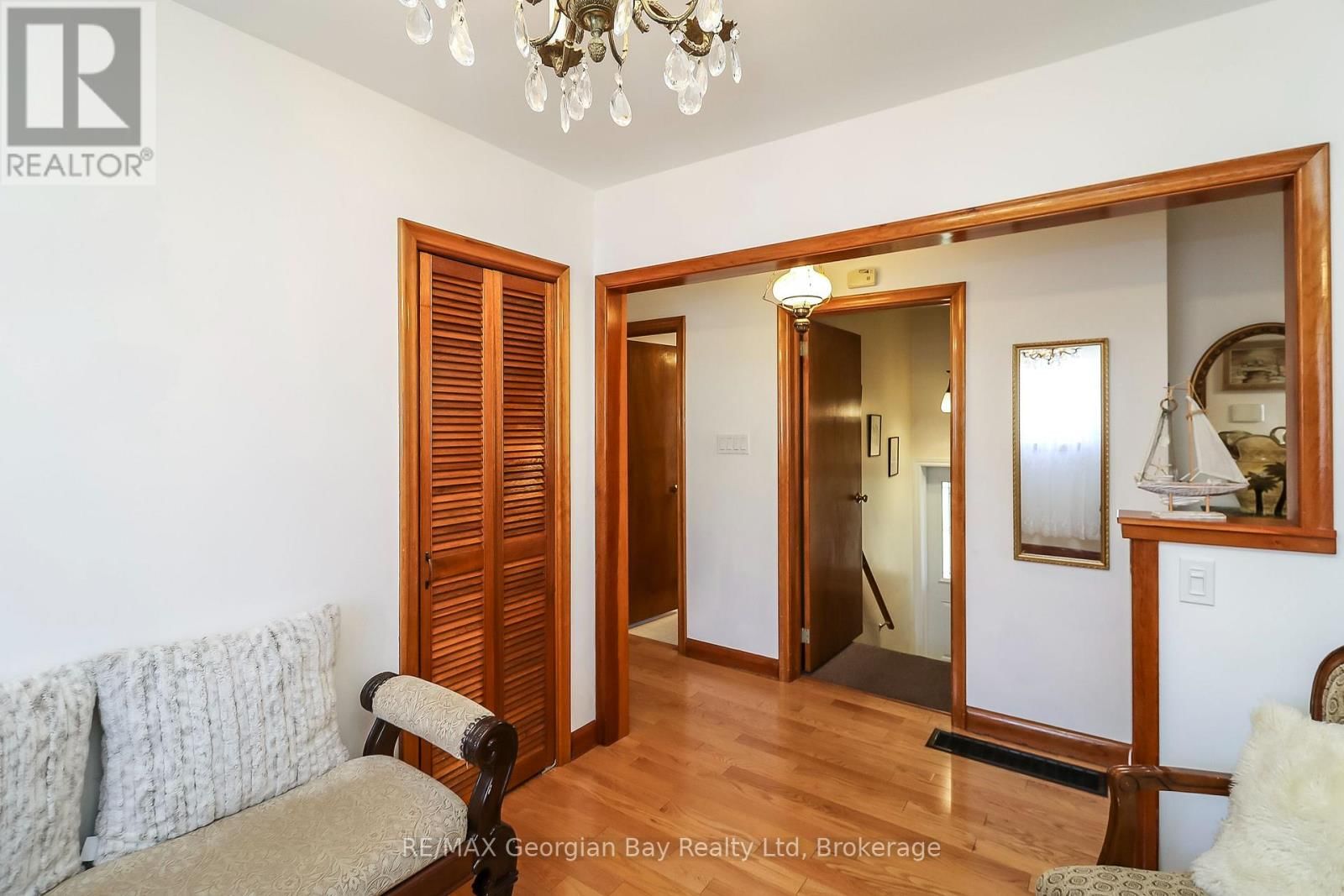 287 JOHN STREET Image 11