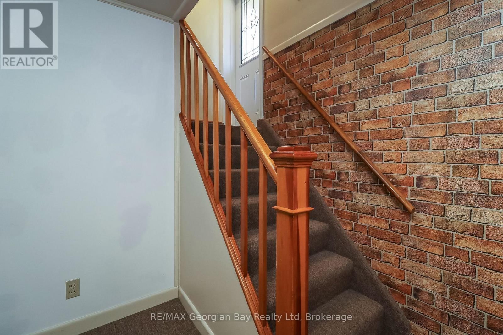 287 JOHN STREET Image 18