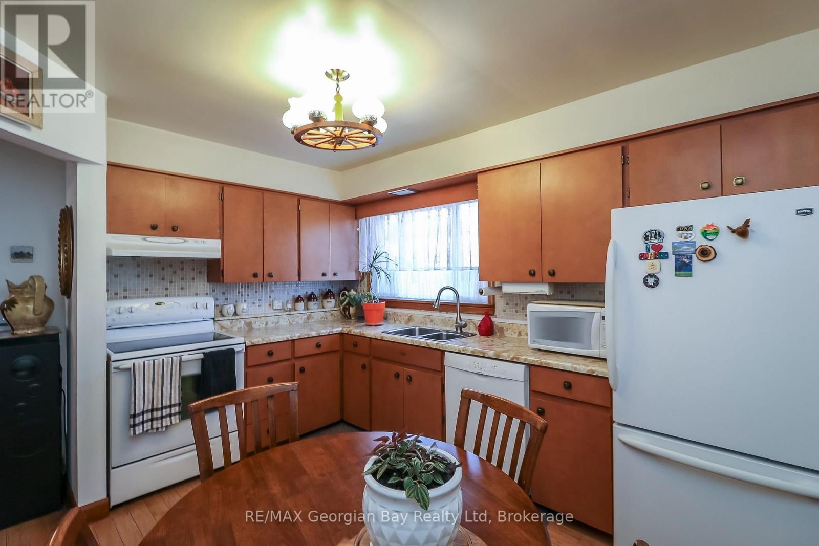 287 JOHN STREET Image 6