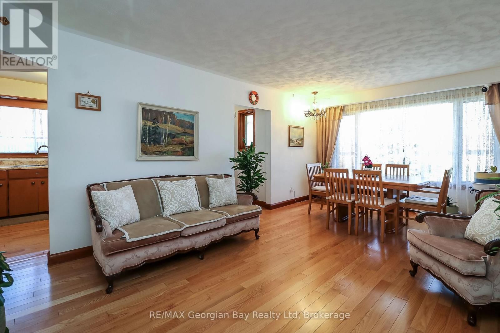 287 JOHN STREET Image 8