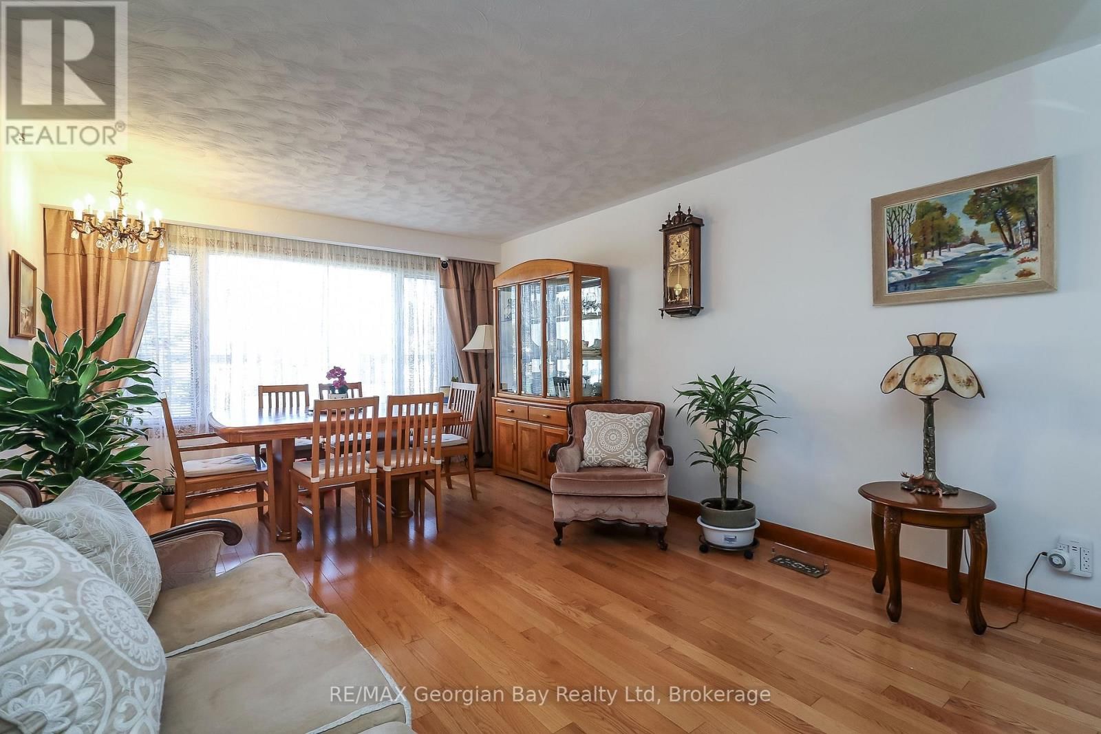 287 JOHN STREET Image 9