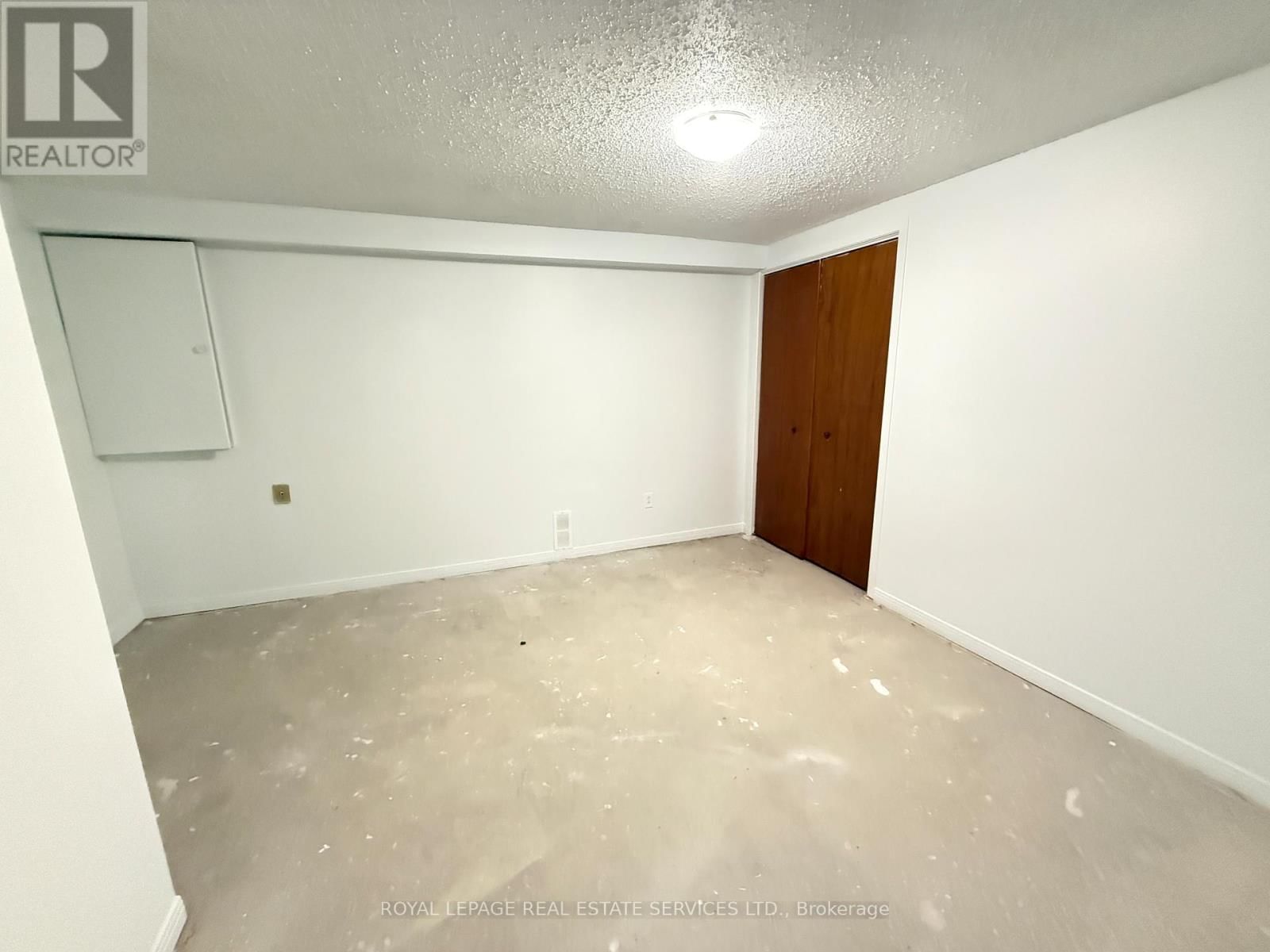 31 DAPHNE CRESCENT Image 23