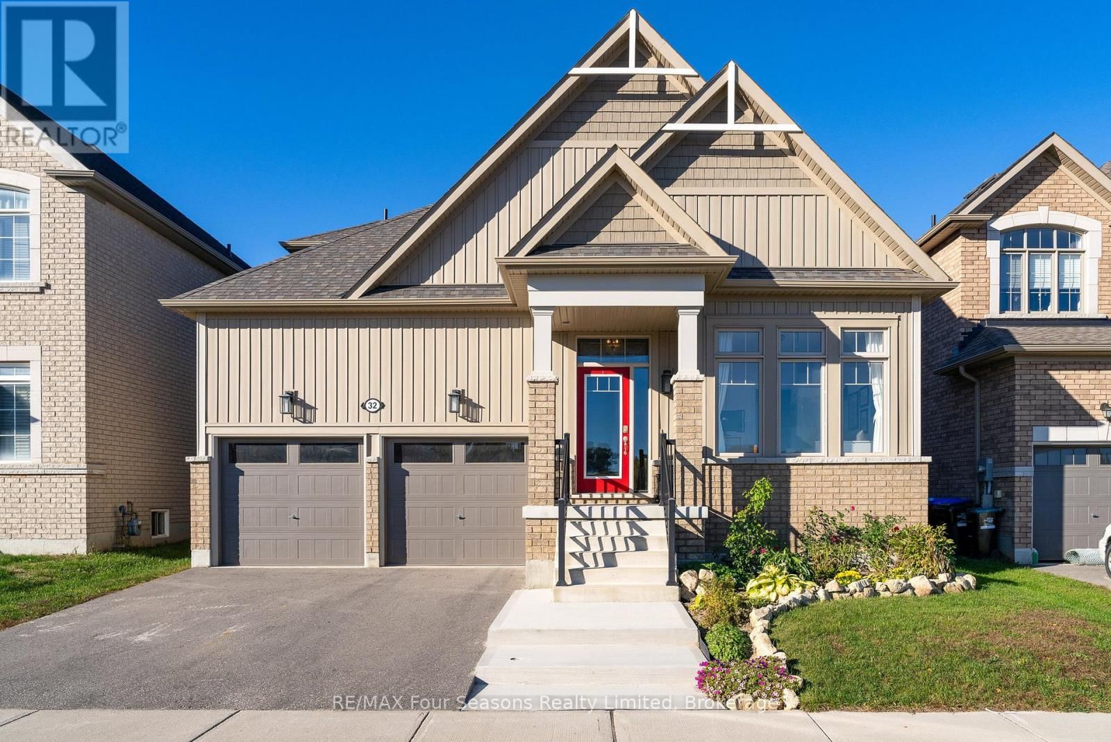 32 DEY DRIVE Image 1