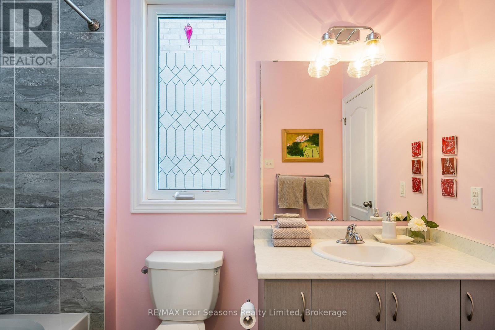 32 DEY DRIVE Image 20