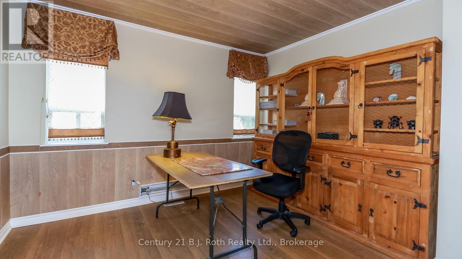 20 GRANT AVENUE Image 13