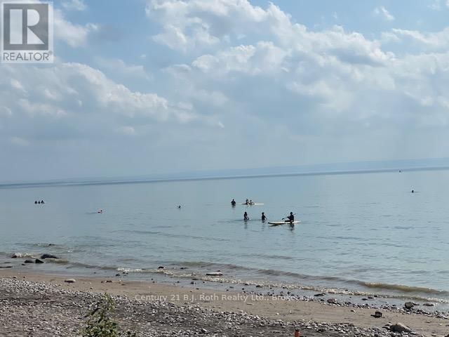 20 GRANT AVENUE Image 27