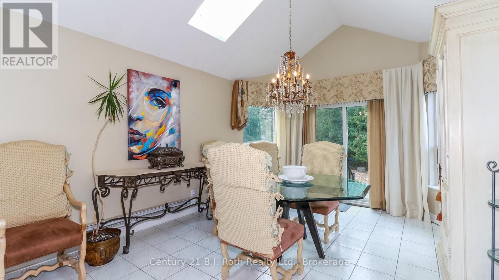 20 GRANT AVENUE Image 6