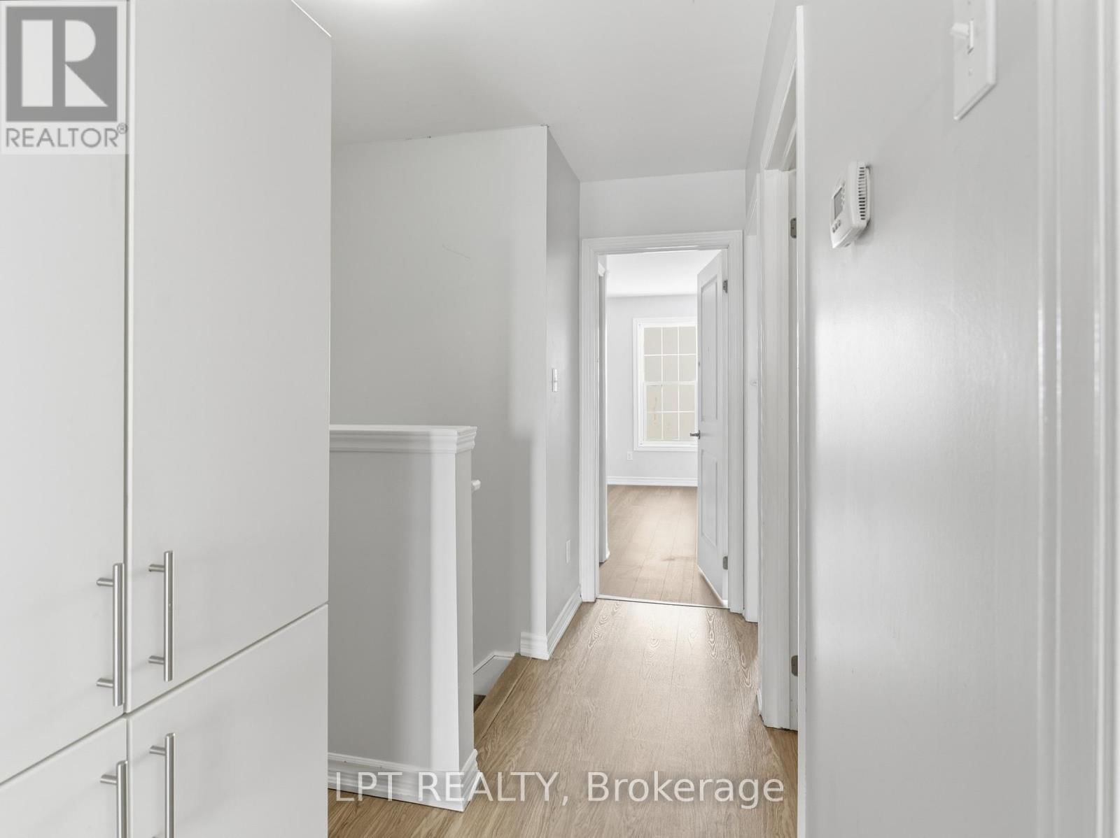 4 - 244 PENETANGUISHENE ROAD Image 17