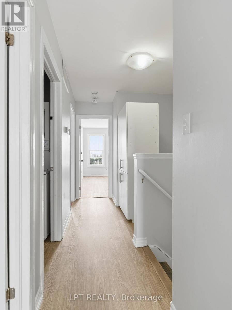 4 - 244 PENETANGUISHENE ROAD Image 7