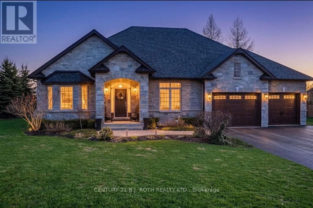 2 ROY HICKLING DRIVE Image 1