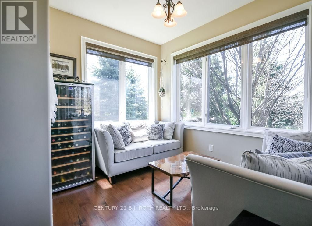 2 ROY HICKLING DRIVE Image 17